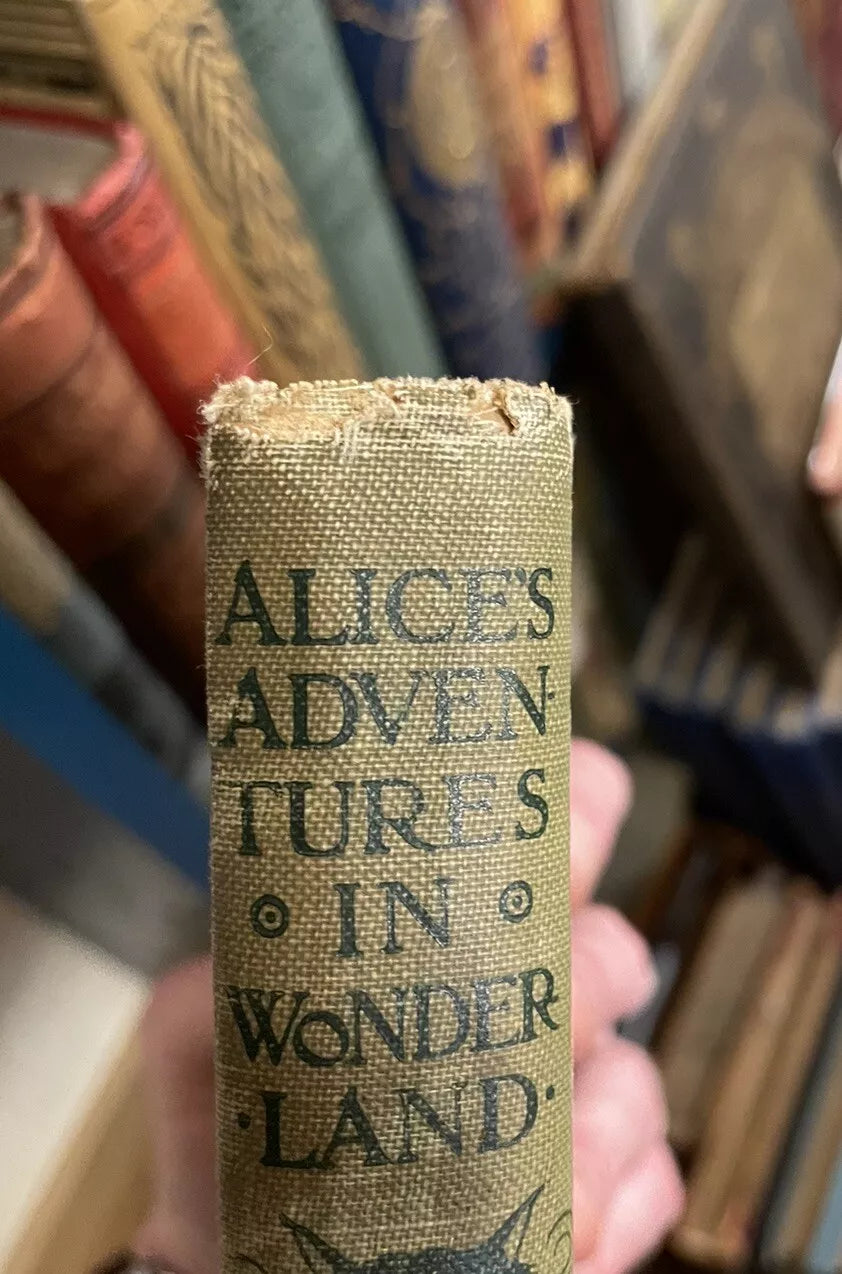 1907 Alice's Adventures in Wonderland : Arthur Rackham : Lewis Carroll 1st
