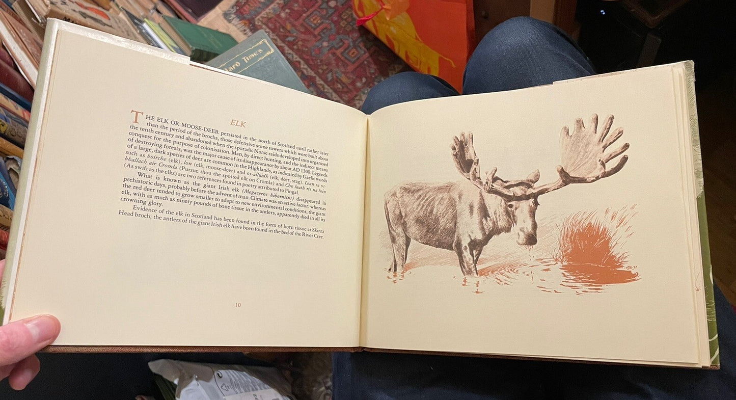 Scottish Bestiary: The Lore and Literature of Scottish Beasts : Francis Thompson