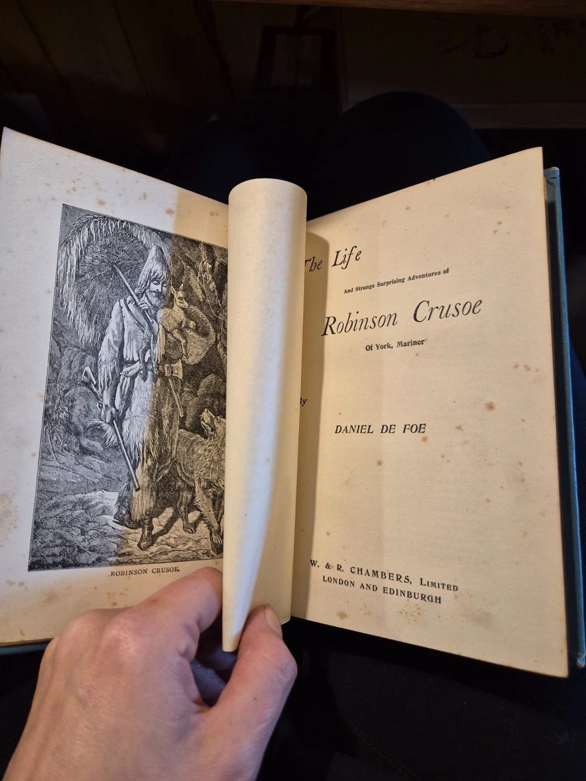 c1906 Adventures of Robinson Crusoe : Daniel De Foe : Illustrated