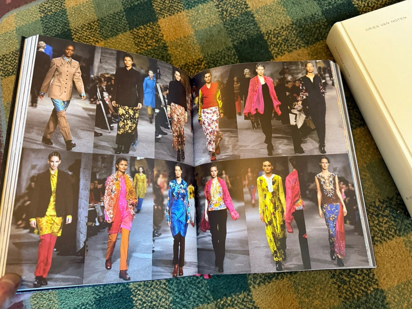 Dries van Noten (2 Volumes) Begium Fashion Designer : Slipcase 2017