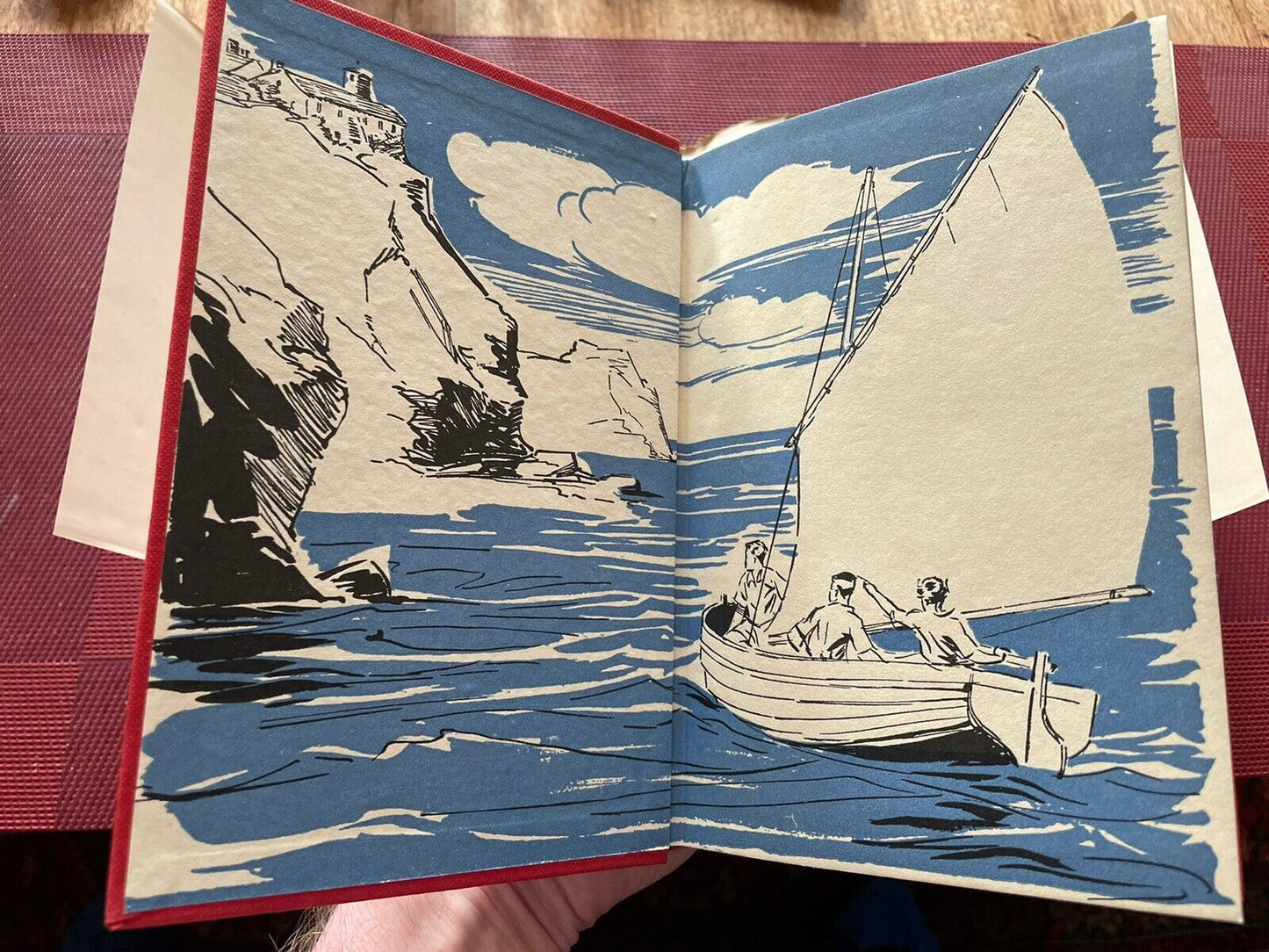 Enid Blyton : Five Fall Into Adventure : 1st Edition 1950 : VG in Dust Jacket