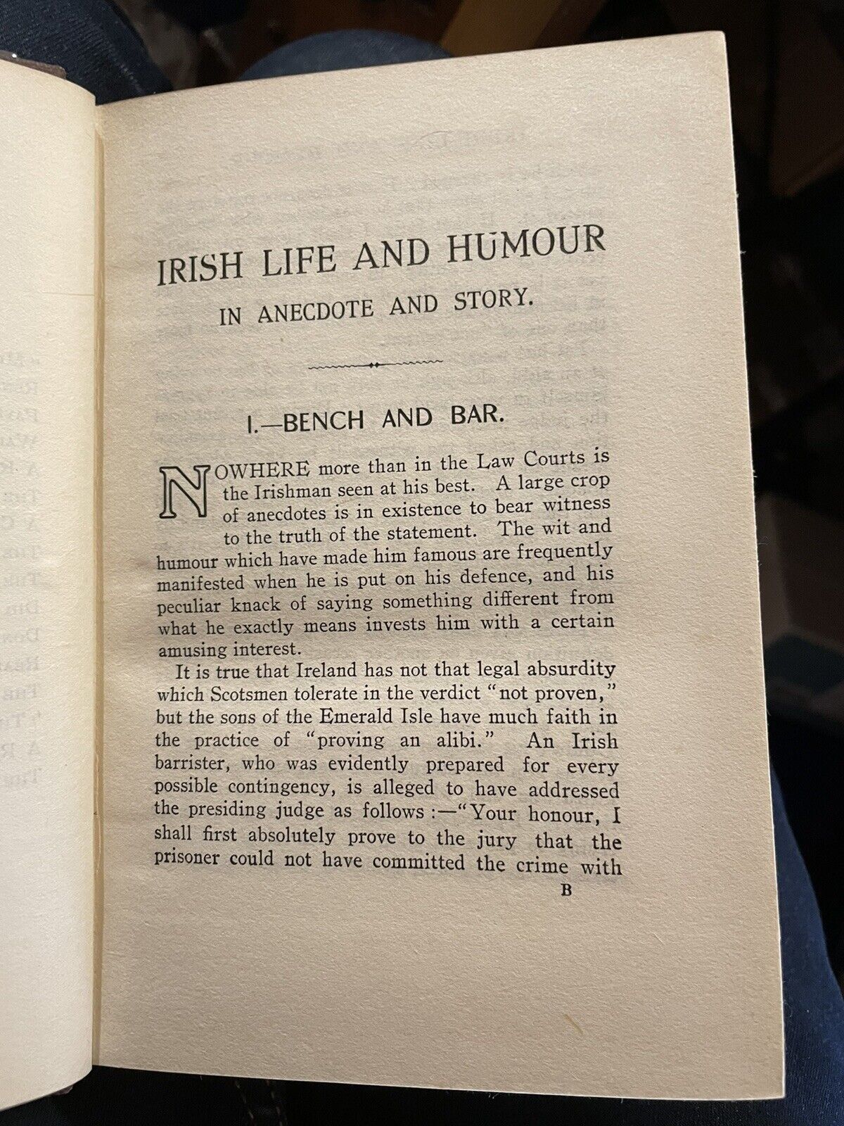1909 Harvey's Irish Life and Humour in Anecdote & Story : Scarce in Dust Jacket
