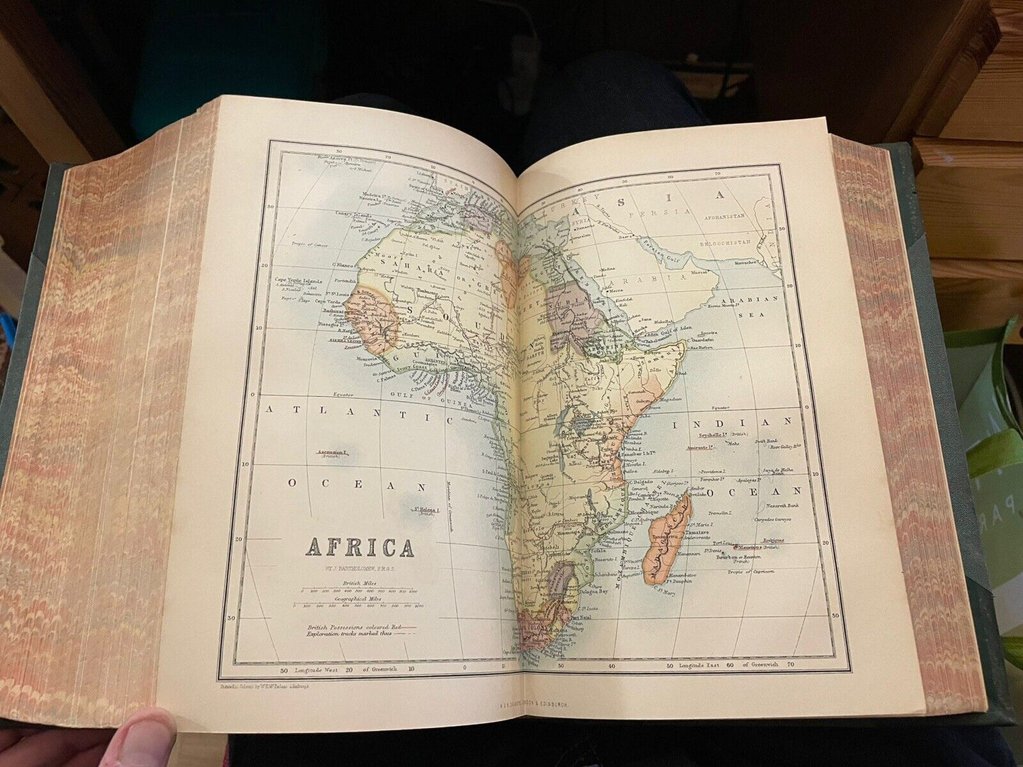 Milner's Gallery of Geography : Pictorial & Descriptive Tour of the World