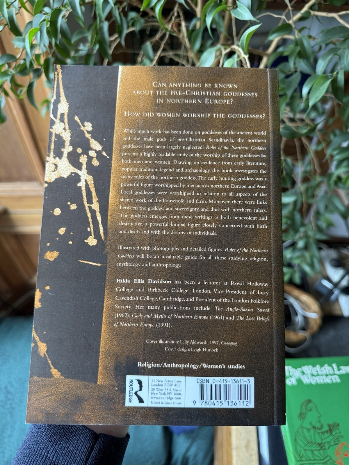 Roles of the Northern Goddess : Hilda Ellis Davidson : Illustrated 1998