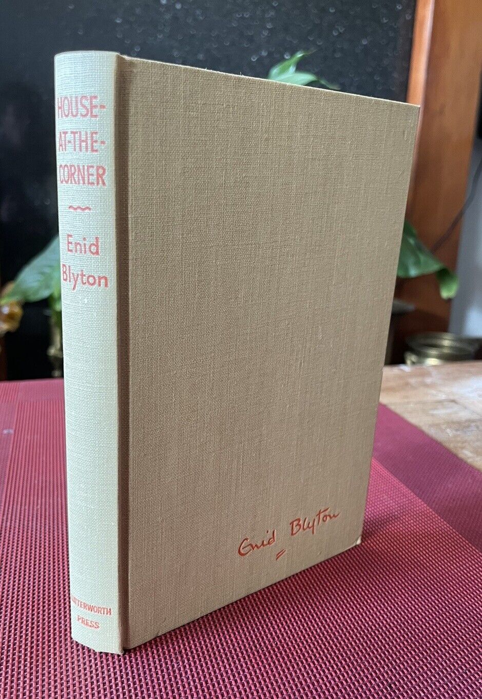 Enid Blyton : House-at-the-Corner : A Fine Copy in Dust Jacket : 1st Ed 1947