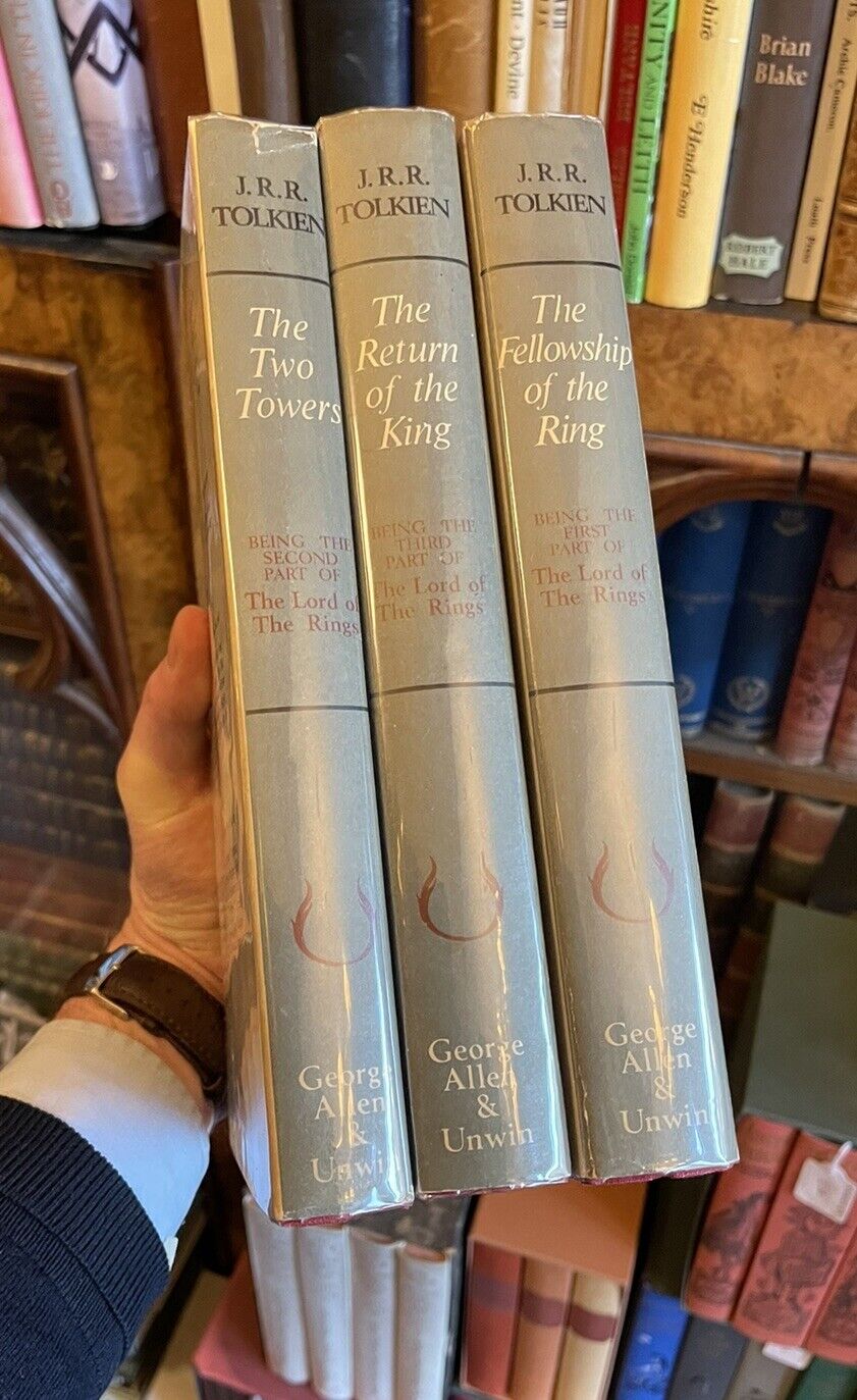 J R R Tolkien The Lord of The Rings 1966 (2nd Edition) 1st/1st/3rd (1966)