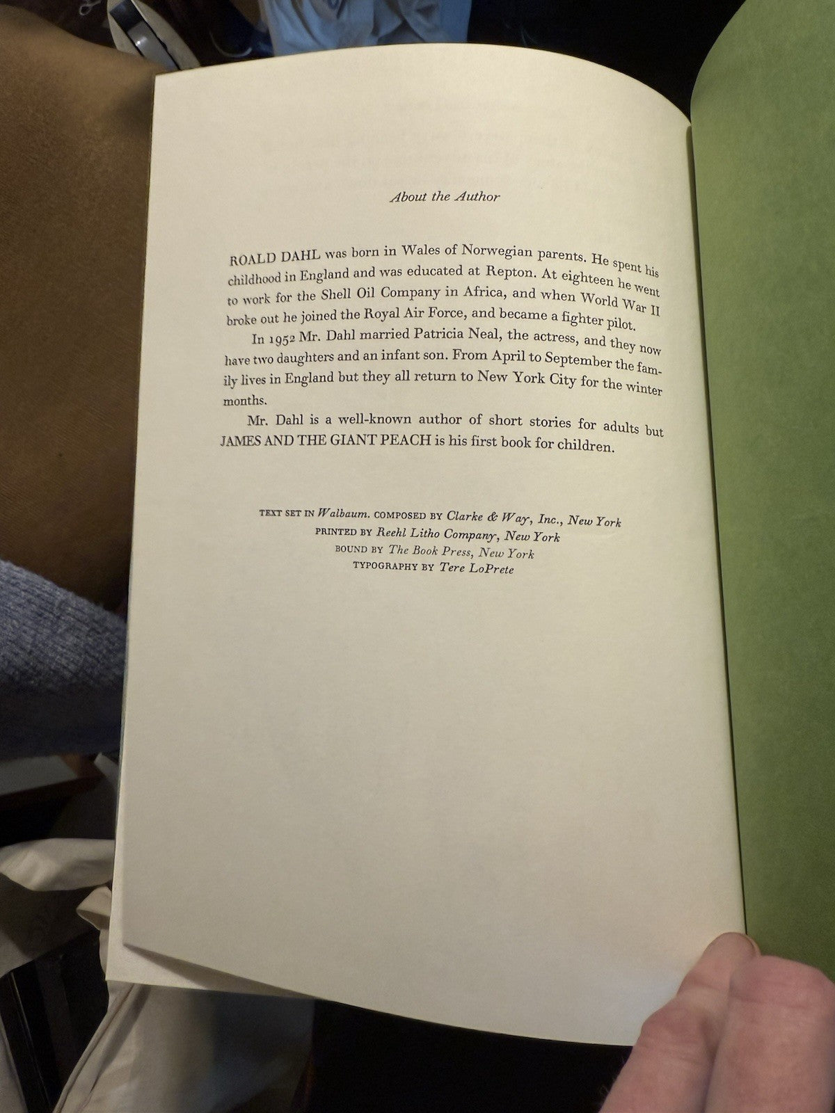 James and the Giant Peach : SIGNED by Tessa Dahl & Roald Dahl : 1st/2nd 1961