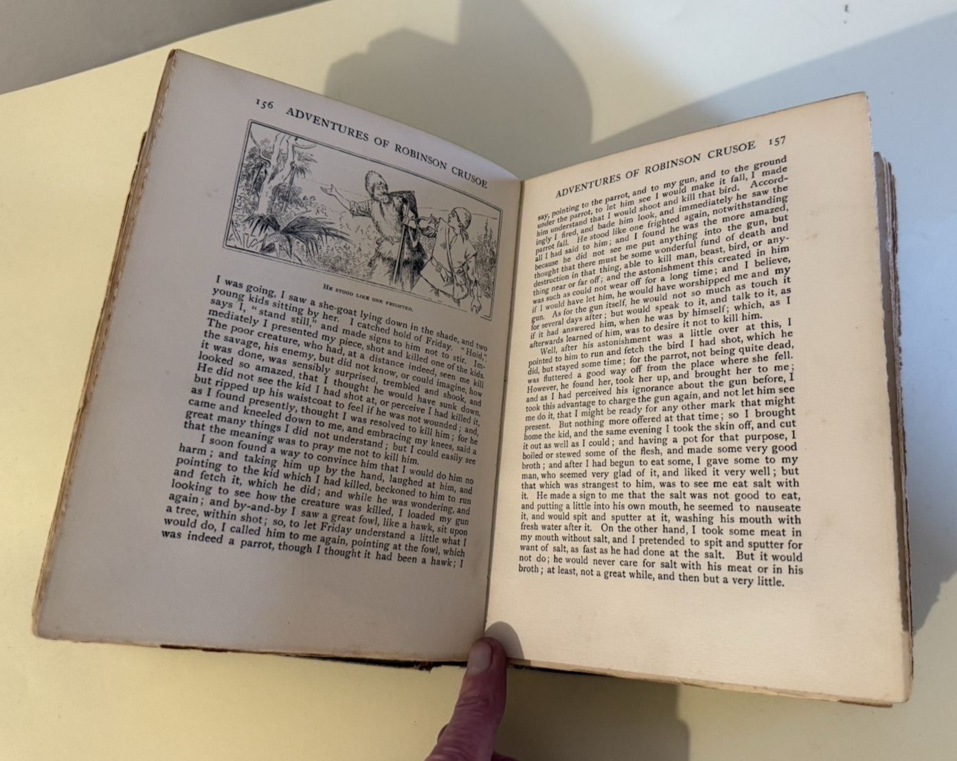 1905 Robinson Crusoe : Daniel Defoe : Decorative Binding : Symington