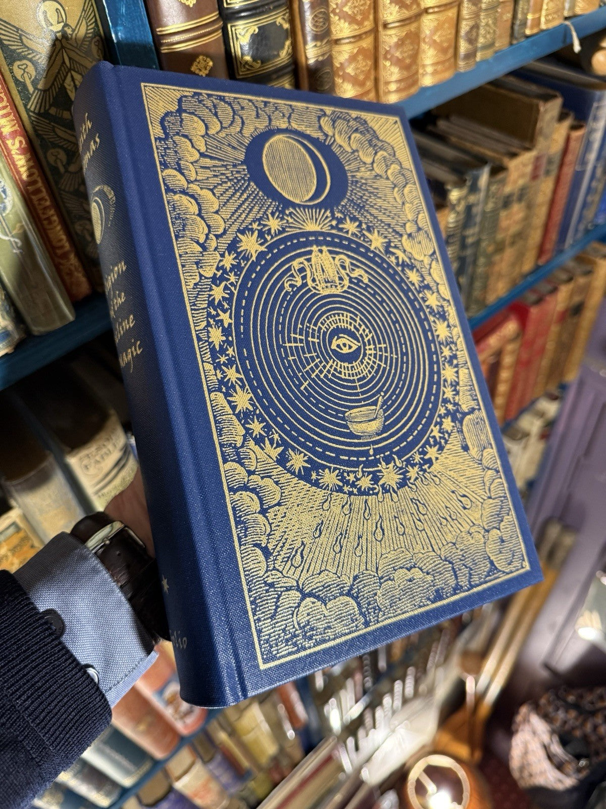 2012 Religion and the Decline of Magic : Keith Thomas : Folio Society