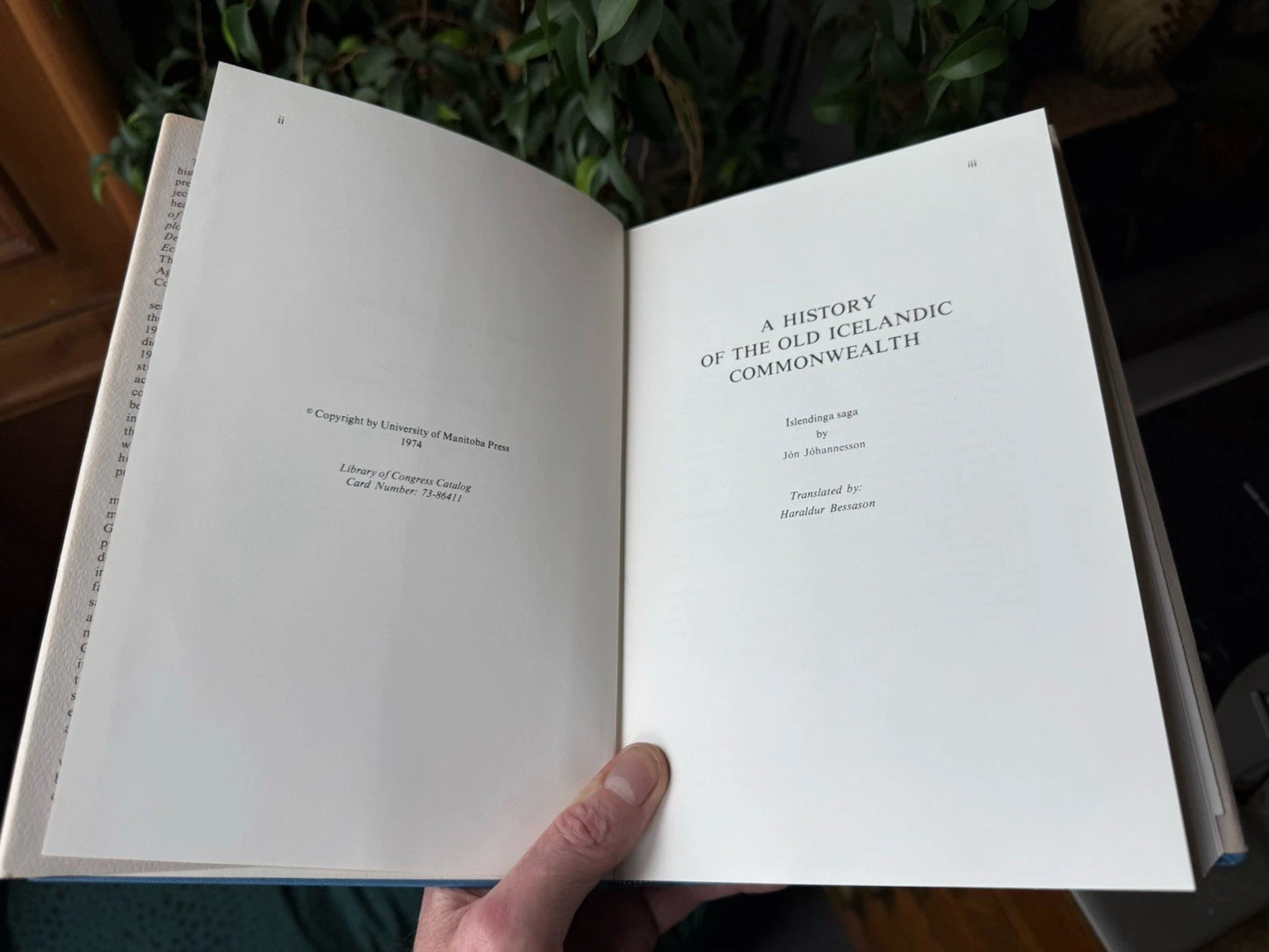 A History of the Old Icelandic Commonwealth : Islendinga Saga : Johannesson
