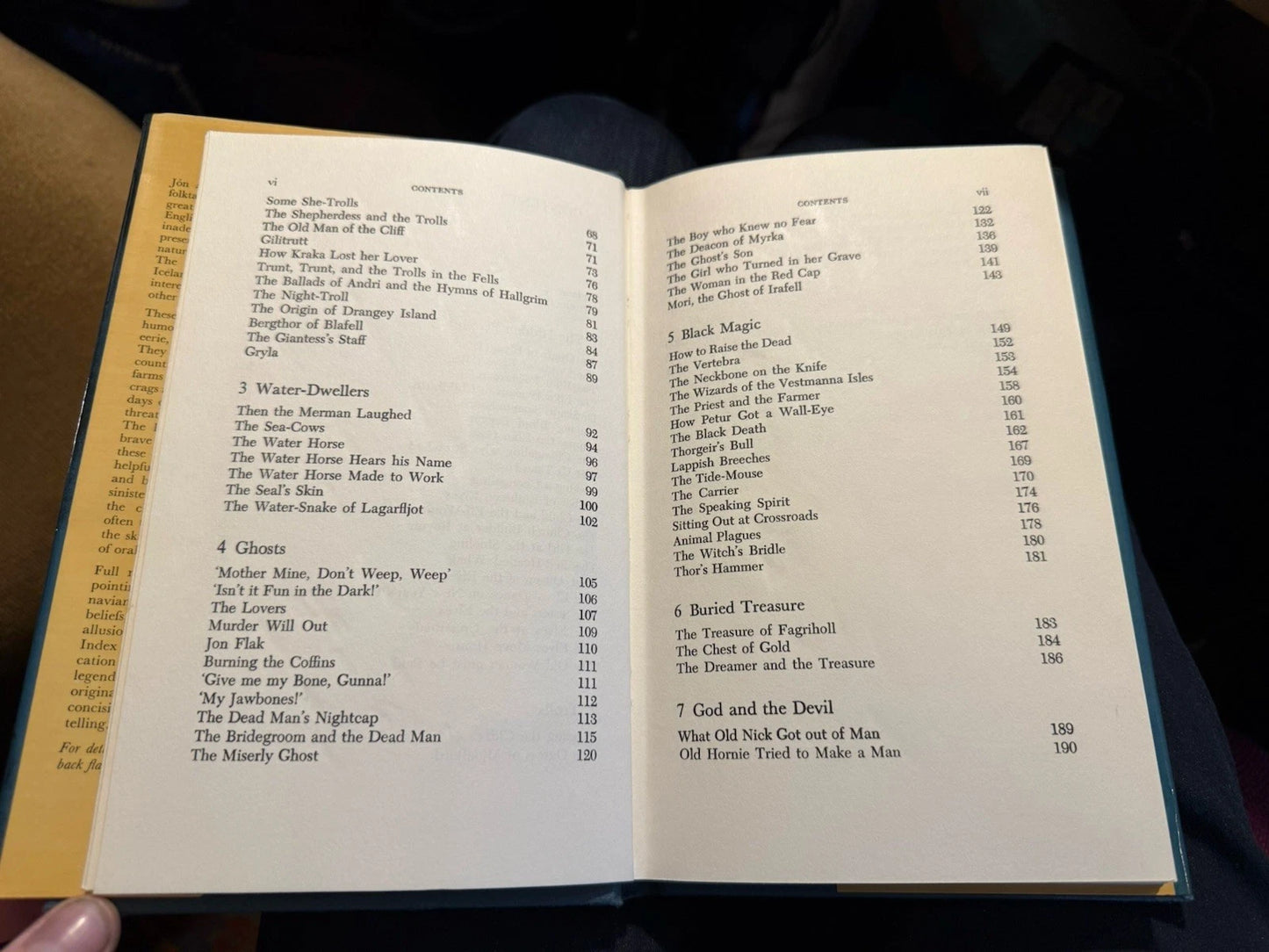 Icelandic Folktales and Legends : Jacqueline Simpson ; 1972 , 1st Edition in DJ