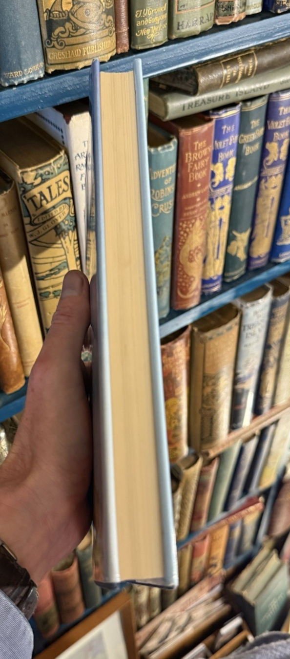 Roald Dahl (SIGNED) Going Solo : FIrst Edition 1986