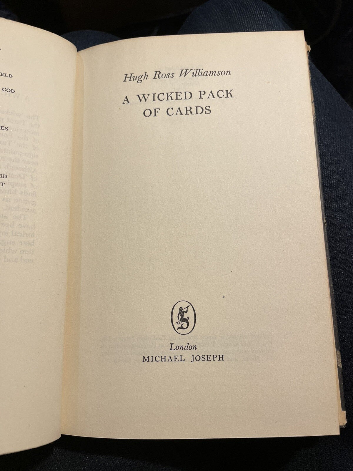 A Wicked Pack of Cards (Tarot Cards Detective Novel) Hugh Ross Williamson
