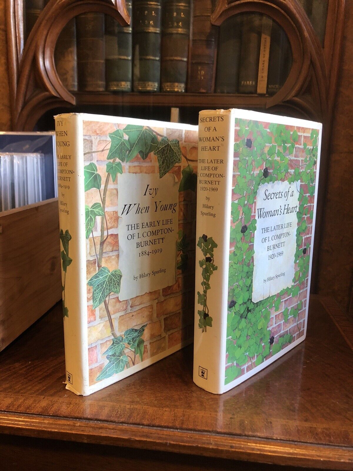 Early Life of Ivy Compton-Burnett : Ivy When Young + Secrets : Hilary Spurling