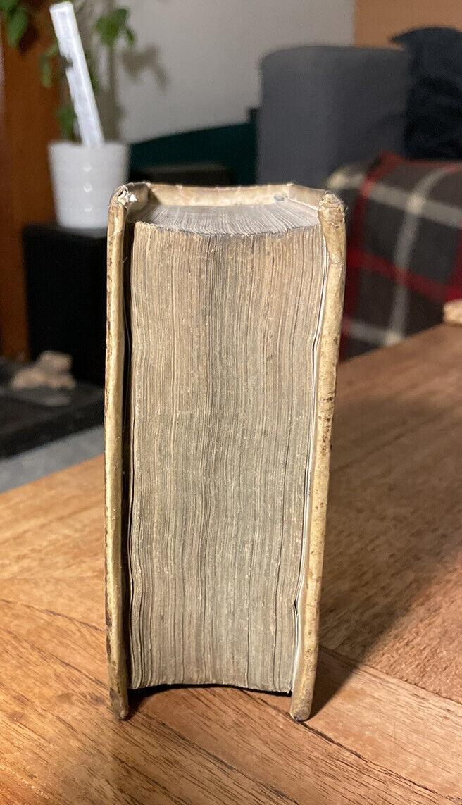 1585 De honesta disciplina : Petri Criniti Viri Doctissimi : Latin Vellum