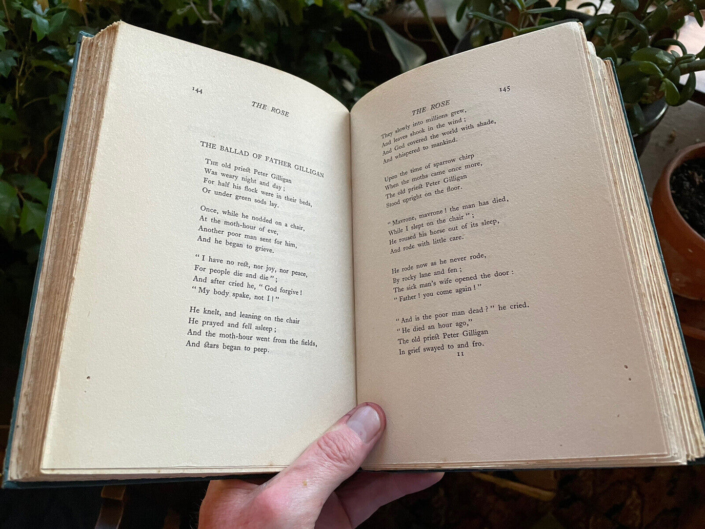 1927 Poems by W.B. Yeats : Lovely Art Nouveau Gilt Spine : Fisher Unwin Poetry