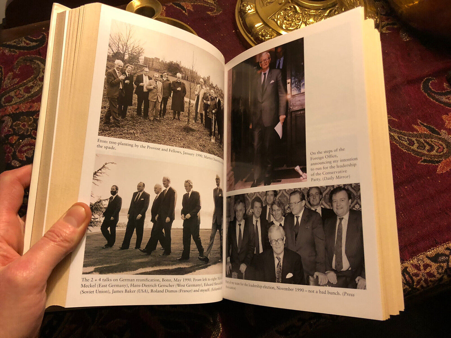 Douglas Hurd : Memoirs SIGNED 1st Edition 2003 : UK Conservative Party Politics