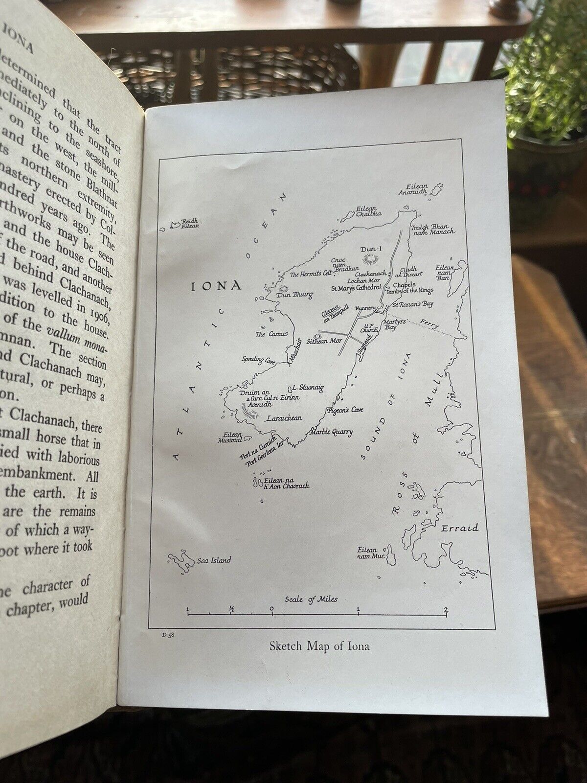 Iona : A History of the Island : F M Macneill : St Columba Staffa 1920