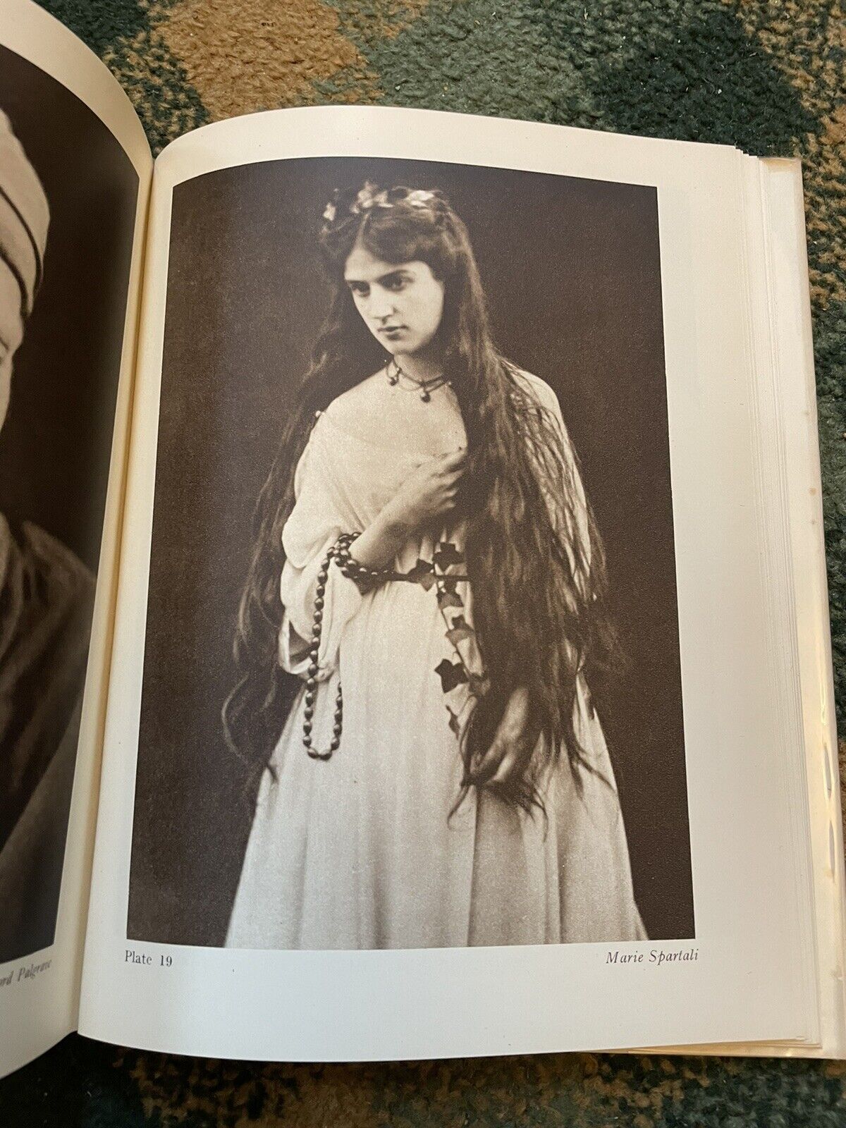 Julia Margaret Cameron ; Her Life and Photographic Work : Photography / 1st 1948