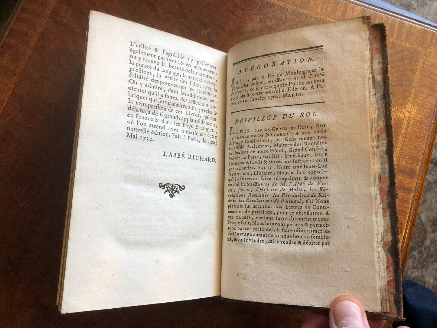 1773 Revolutions de Portugal : M. L'Abbe de Vertot : With Frontis & Family Tree