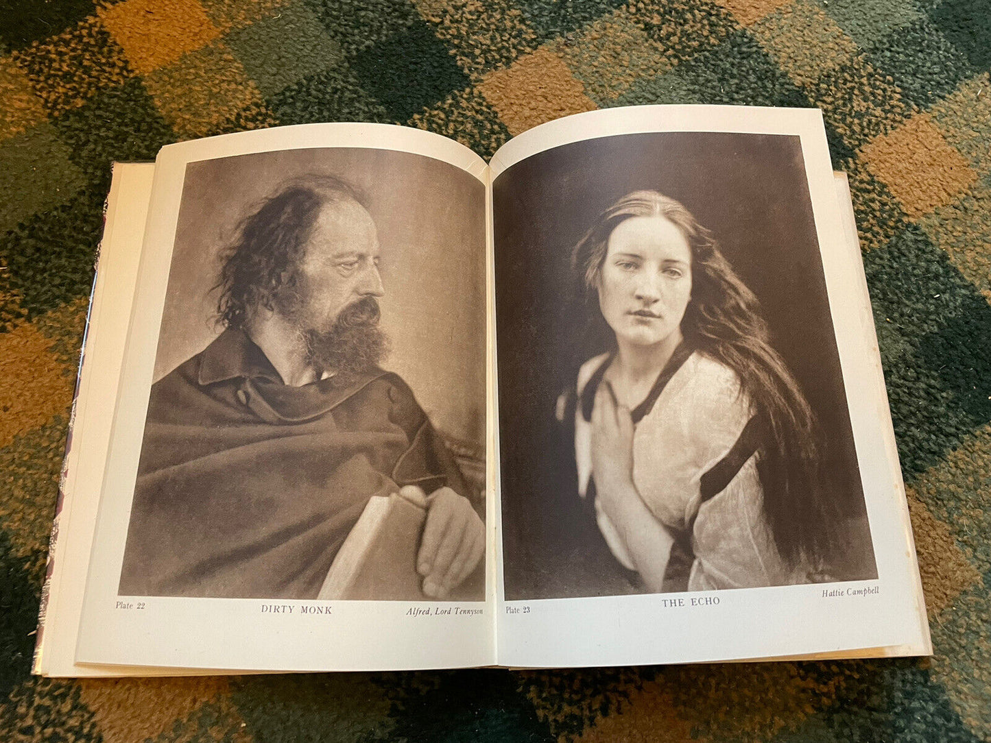 Julia Margaret Cameron ; Her Life and Photographic Work : Photography / 1st 1948