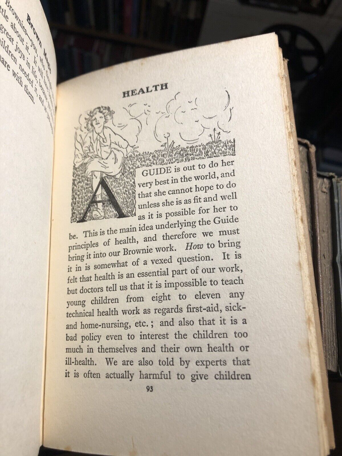 1928 BROWN MAGIC A Book for Brown Owls BROWNIES Guides Movement SCARCE IN JACKET