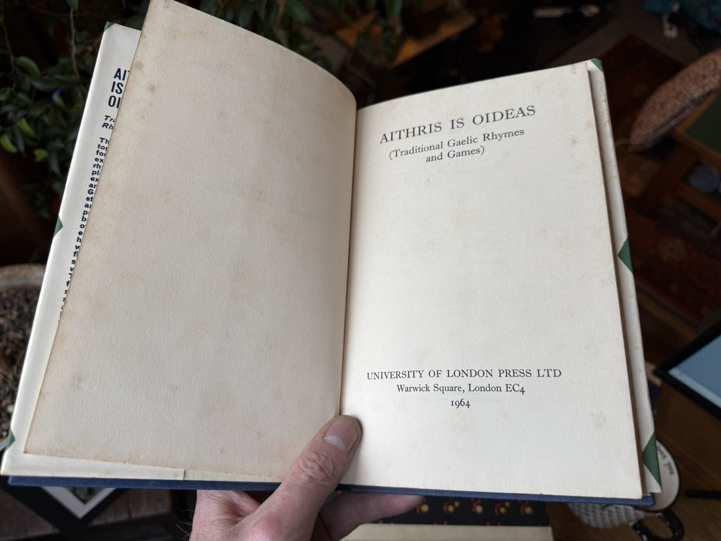 Aithris is Oideas : Traditional Gaelic Rhymes and Games : Scottish Schools 1964