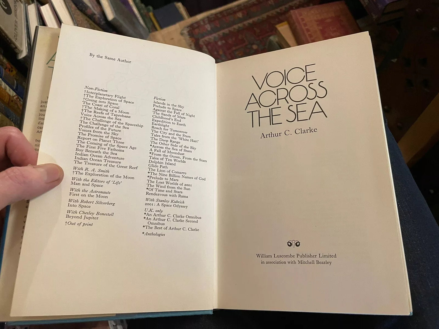 Arthur C Clarke : Voice Across the Sea *SIGNED* Presentation Copy 1974