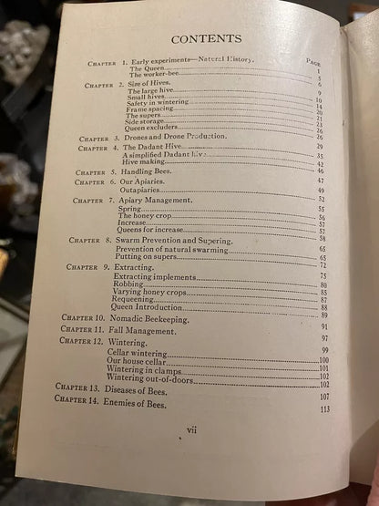 1920 Dadant System of Beekeeping : Bees / Apiary Management / Hives / Nomadic
