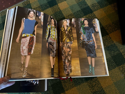 Dries van Noten (2 Volumes) Begium Fashion Designer : Slipcase 2017