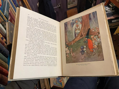 French Fairy Tales : 12 Colour Plates by Mabel Lucie Attwell : 1st 1917