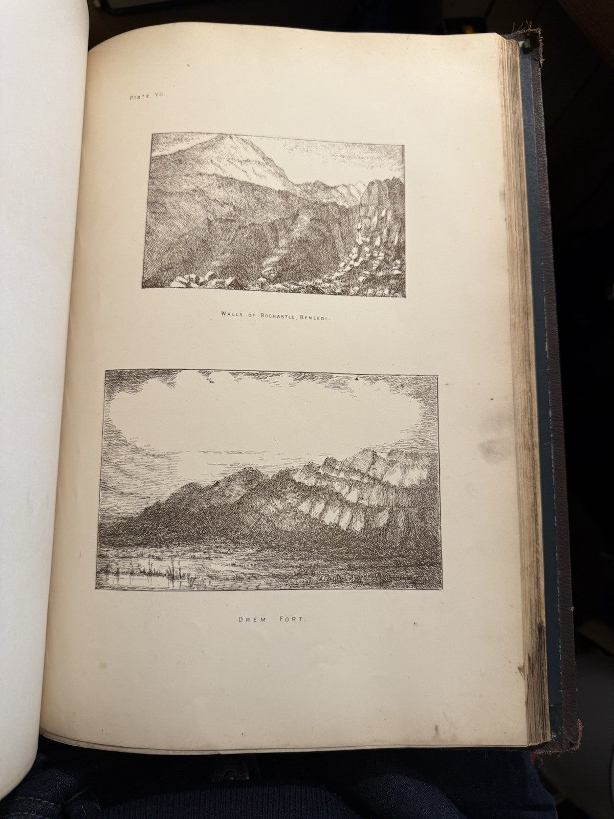 Hill Forts and Stone Circles and other Remains of Ancient Scotland : Maclagan