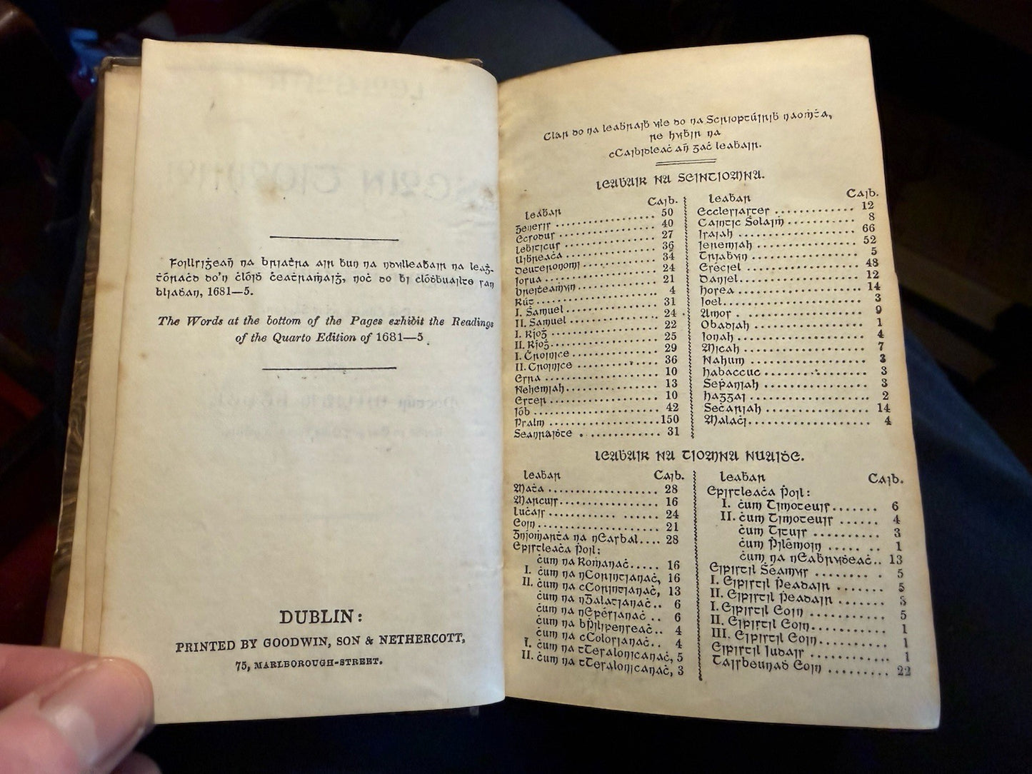 1830 IRISH BIBLE : Leabhuir an tSean Tiomna; Translated by William Bedell