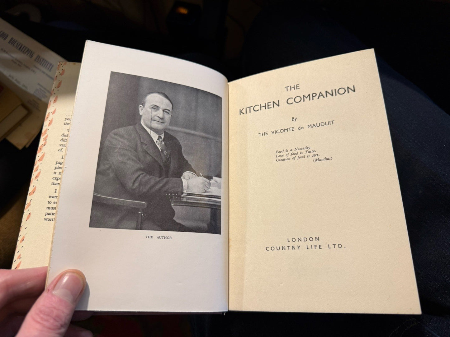 1939 The Kitchen Companion : The Vicomte de Mauduit : Cooking Recipes Cook Book