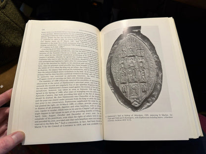 William Elphinstone and The Kingdom of Scotland ; Leslie Macfarlane (1985 1st)