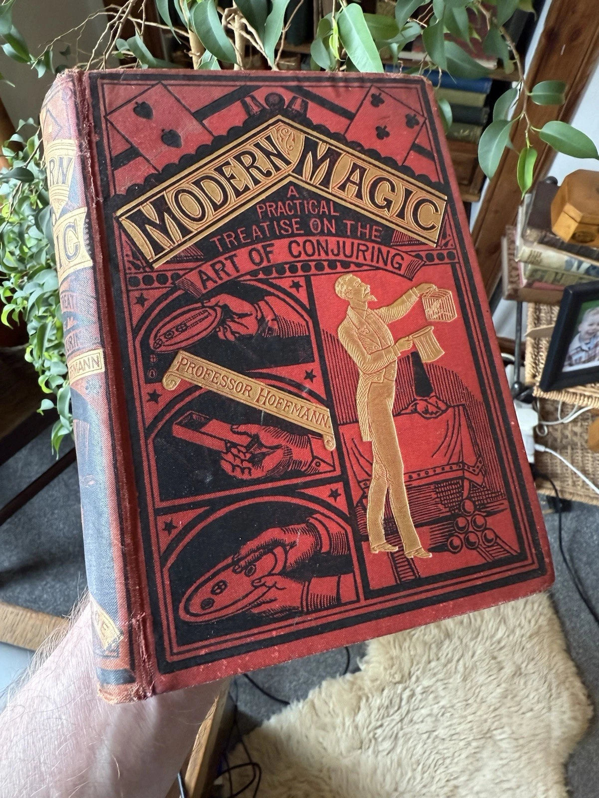 1889 Hoffmann's Modern Magic : Art of Conjuring : 318 Illustrations