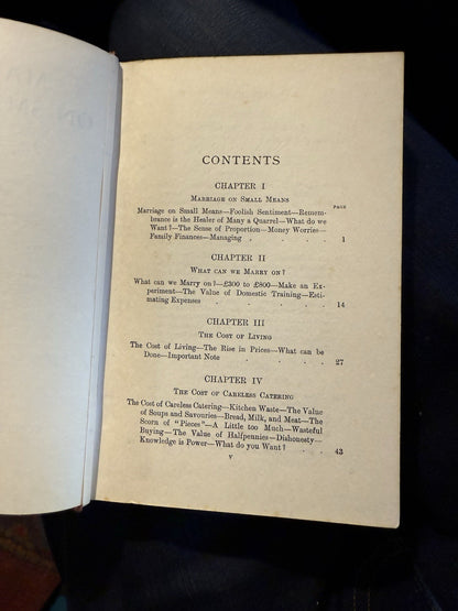 1914 Marriage on Small Means : Mrs C S Peel : WWI : Fianancial Advice / Costs