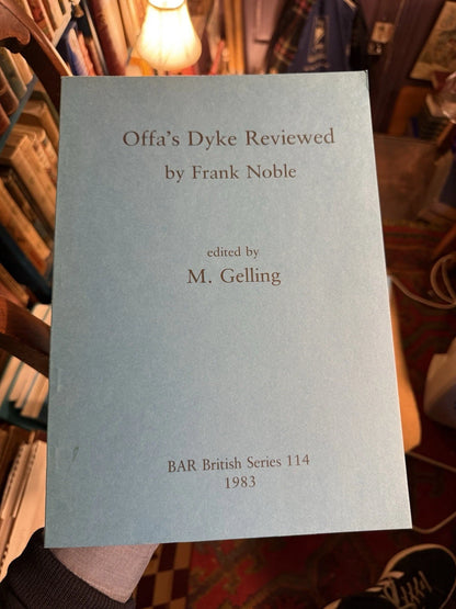 Offa's Dyke Reviewed : Herford : Frank Noble 1983