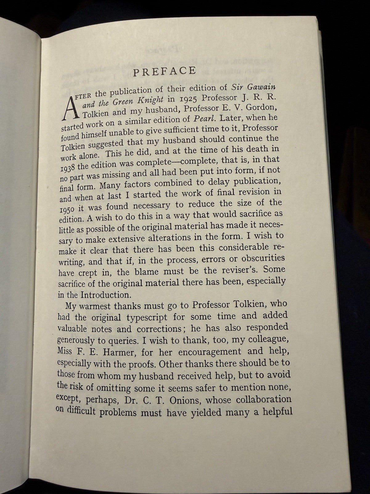 Pearl : Edited by E V Gordon ( with JRR Tolkien ) Middle English Peom
