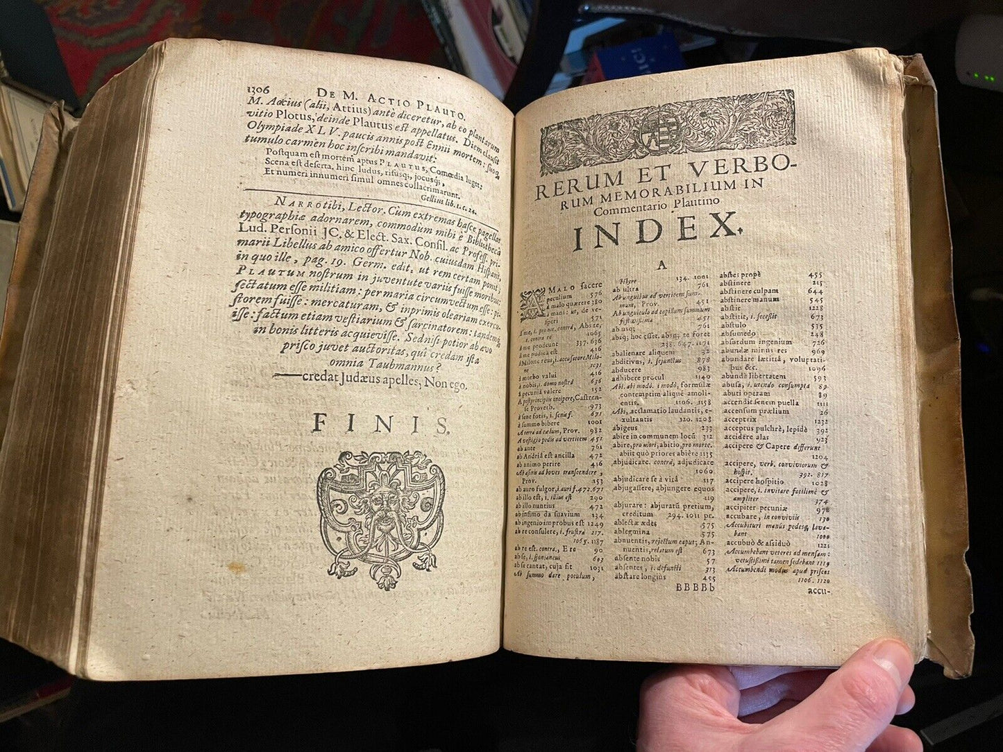 1605 Plautus : M Accl Plauti Lat Comoediae Facile Principis : Vellum Binding