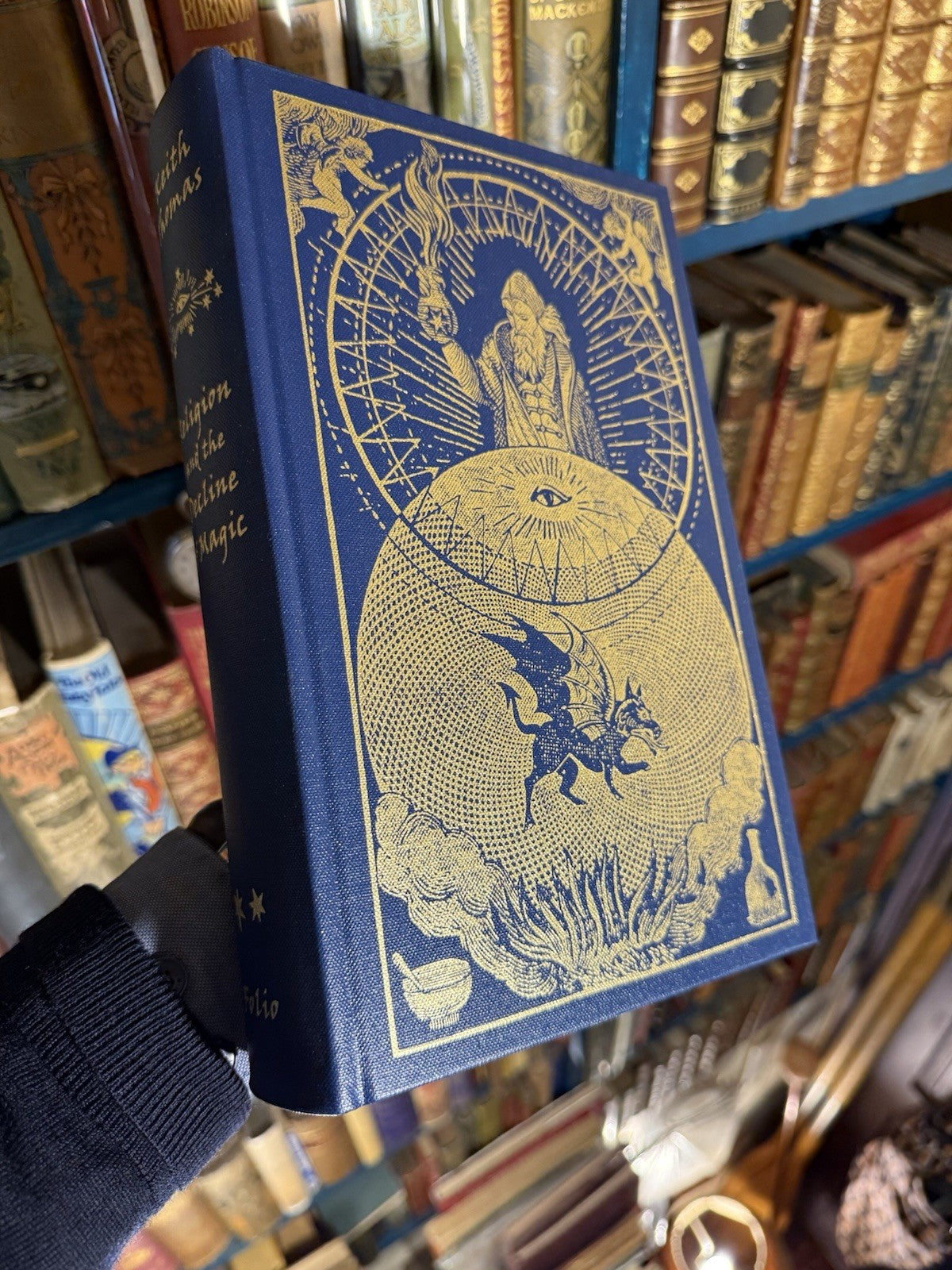 2012 Religion and the Decline of Magic : Keith Thomas : Folio Society