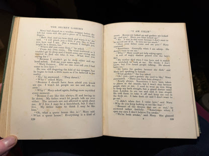 1911 The Secret Garden : Frances Hodgson Burnett : Charles Robinson 1st/1st