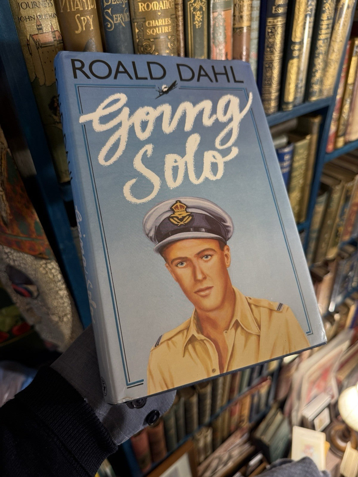 Roald Dahl (SIGNED) Going Solo : FIrst Edition 1986