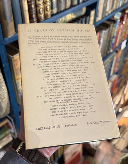 H P Lovecraft : The Shuttered Room : Arkham House 1959 : Signed by Robert Bloch