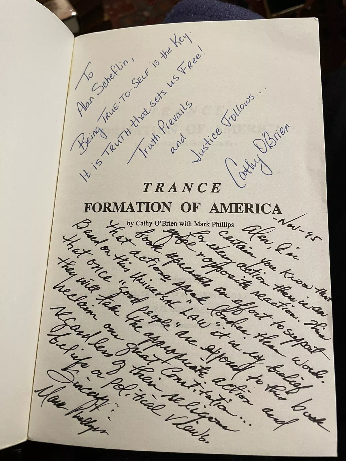 Trance America (SIGNED) MK-Ultra CIA Project Mind Control : Cathy O'Brien 1995