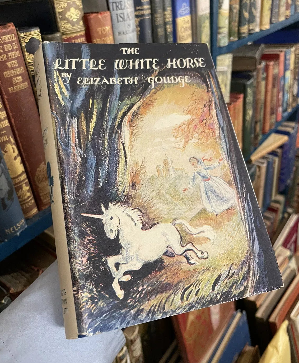 The Little White Horse : Elizabeth Goudge : 2nd Ed 1948 : VG Dust Jacket