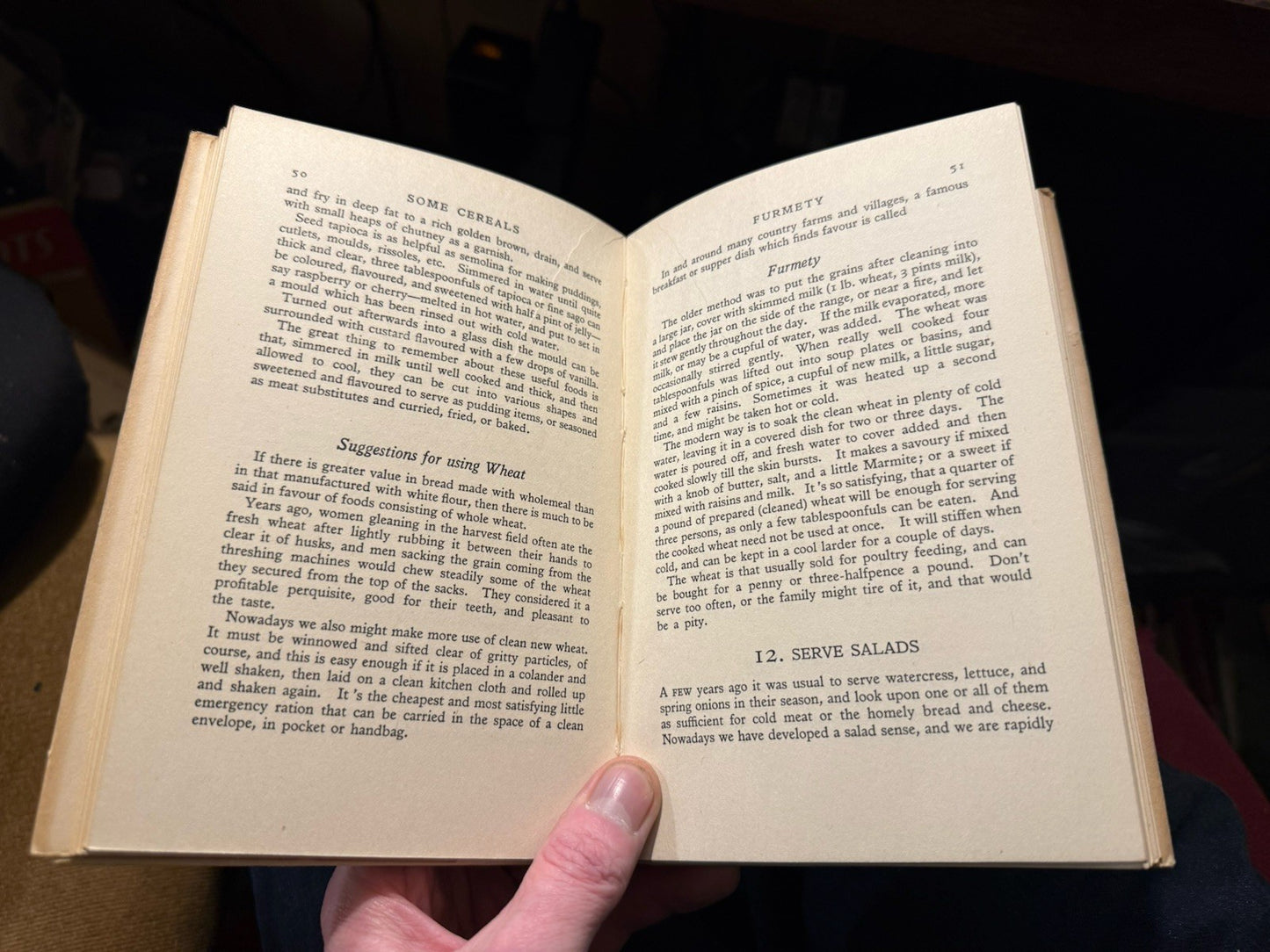 1939 War-Time Cookery : Mrs Arthur Webb : Recipes Cooking Food