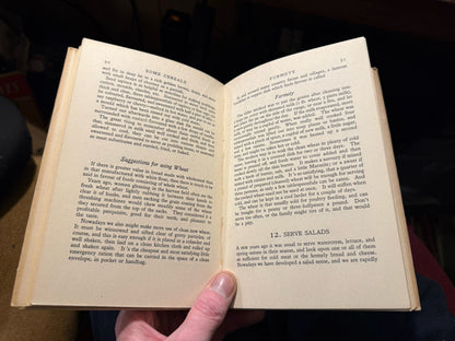 1939 War-Time Cookery : Mrs Arthur Webb : Recipes Cooking Food