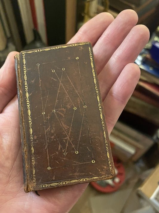 1824 MINIATURE BOOK Poetical Works of OLIVER GOLDSMITH : Small Leather Binding