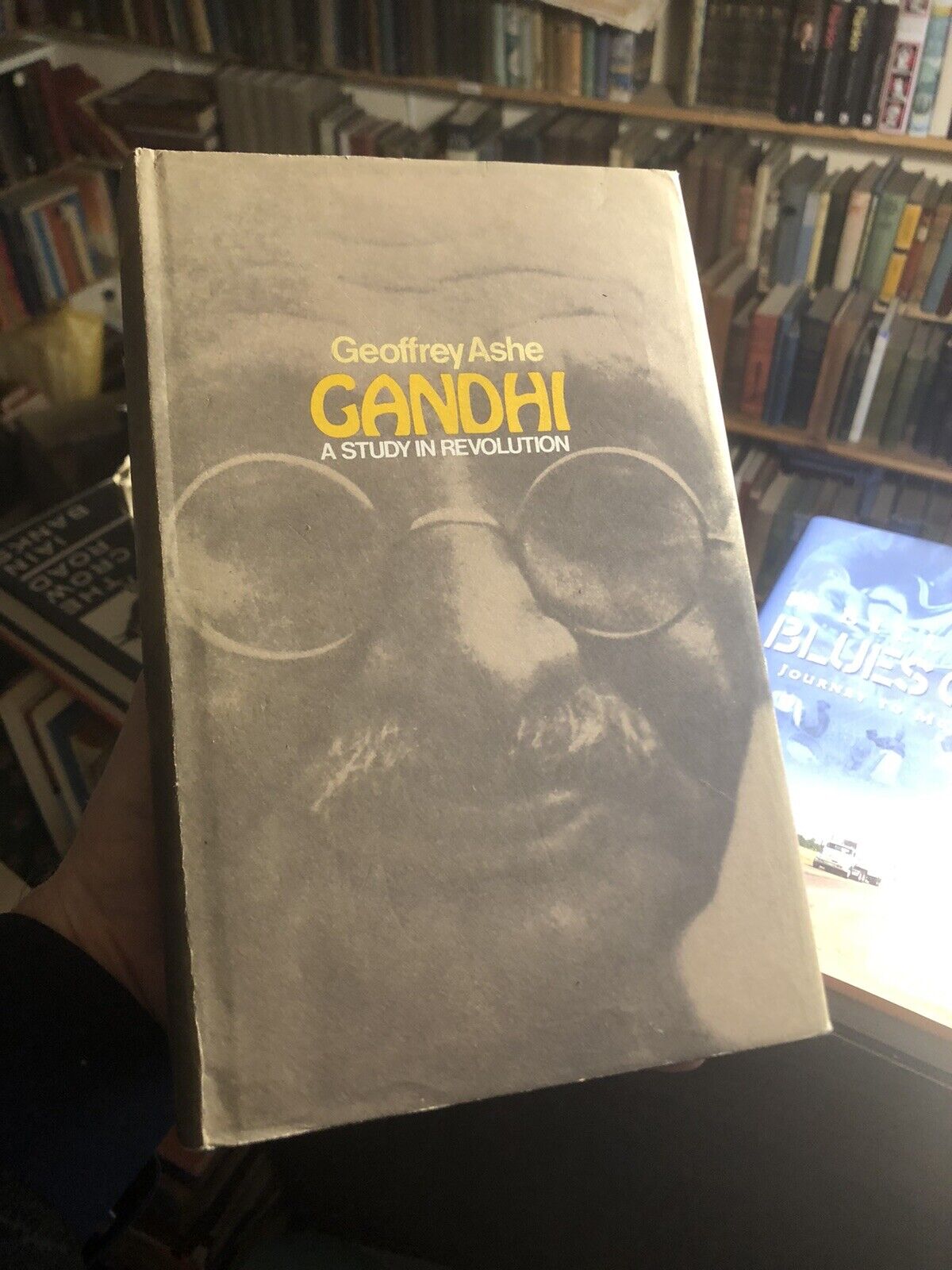 Gandhi A Study in Revolution : Geoffrey Ashe 1968